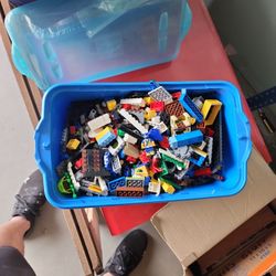 Small Tub Of Legos - Taking Offers