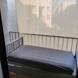 New twin trundle bed with twin memory foam mattress