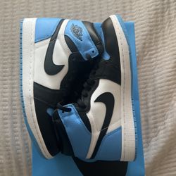 Jordan 1 UNC Toe