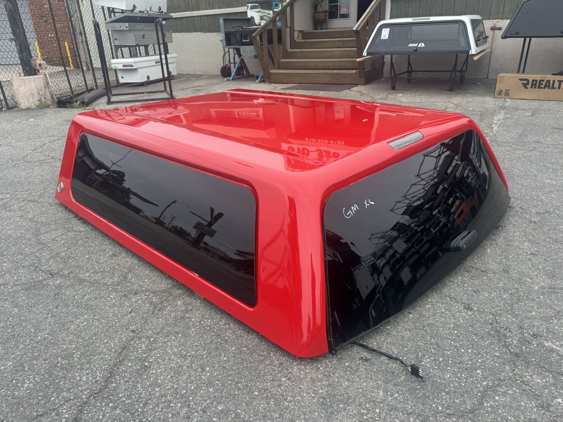 Sierra Camper Shell 209-26