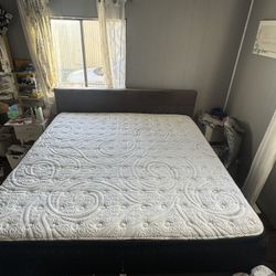 * Pending Pick Uo* Free Cal King Bed