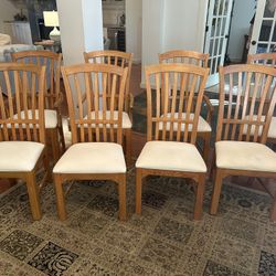 Thomasville Table And 8 Chairs 