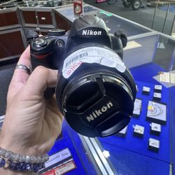 Nikon D5000