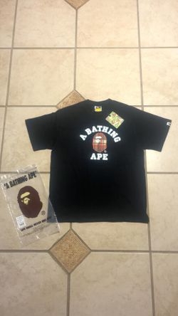 Graphic tee