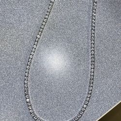 GLD White Gold Tennis Chain