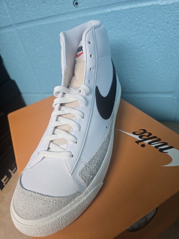 Men Nike Blazer  Shoes Size 11 New With Box