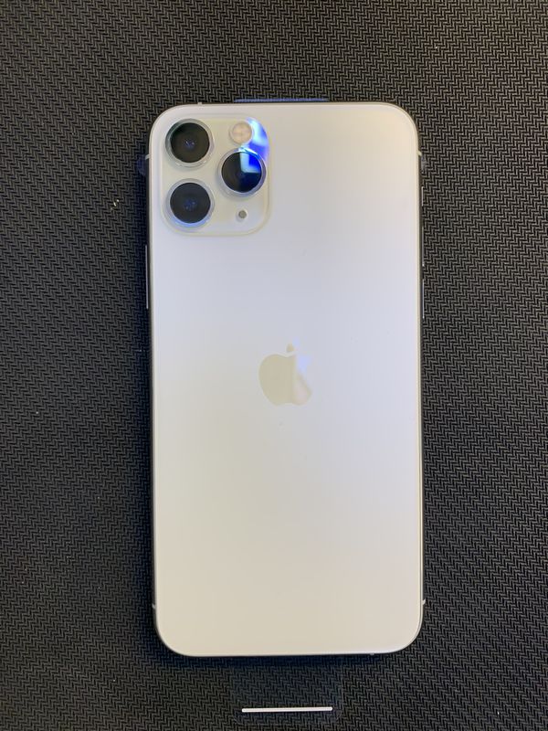 Iphone 11 pro max Verizon or Page plus only 64gb for Sale in Los Angeles, CA - OfferUp