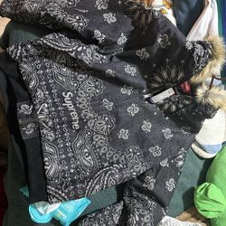 Supreme jacket 