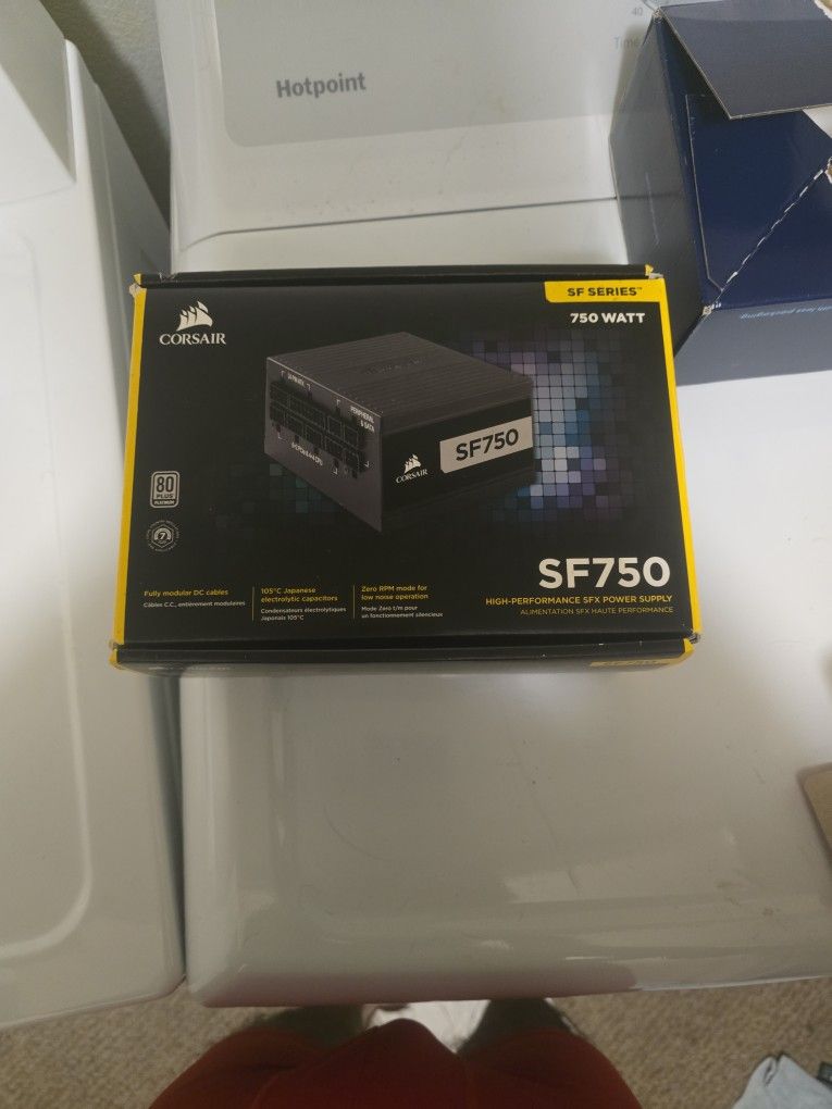Corsair SF750 Platinum- New