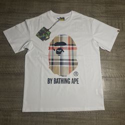 ( SIZE MEDIUM ) BURBERRY  X BAPE TEE 