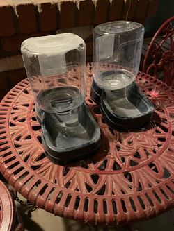 Gravity Feeder & Waterer - small