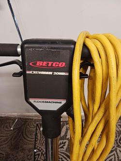 Floor scrubber