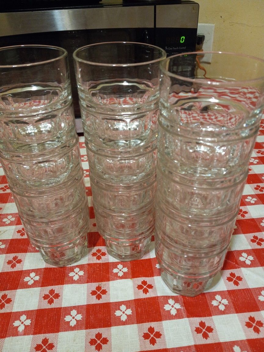 Glasses Set Of 16 And Jars For Spices Set Of 23