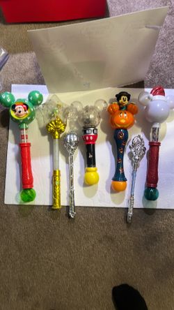 Disney Wand Lot - 7 pieces