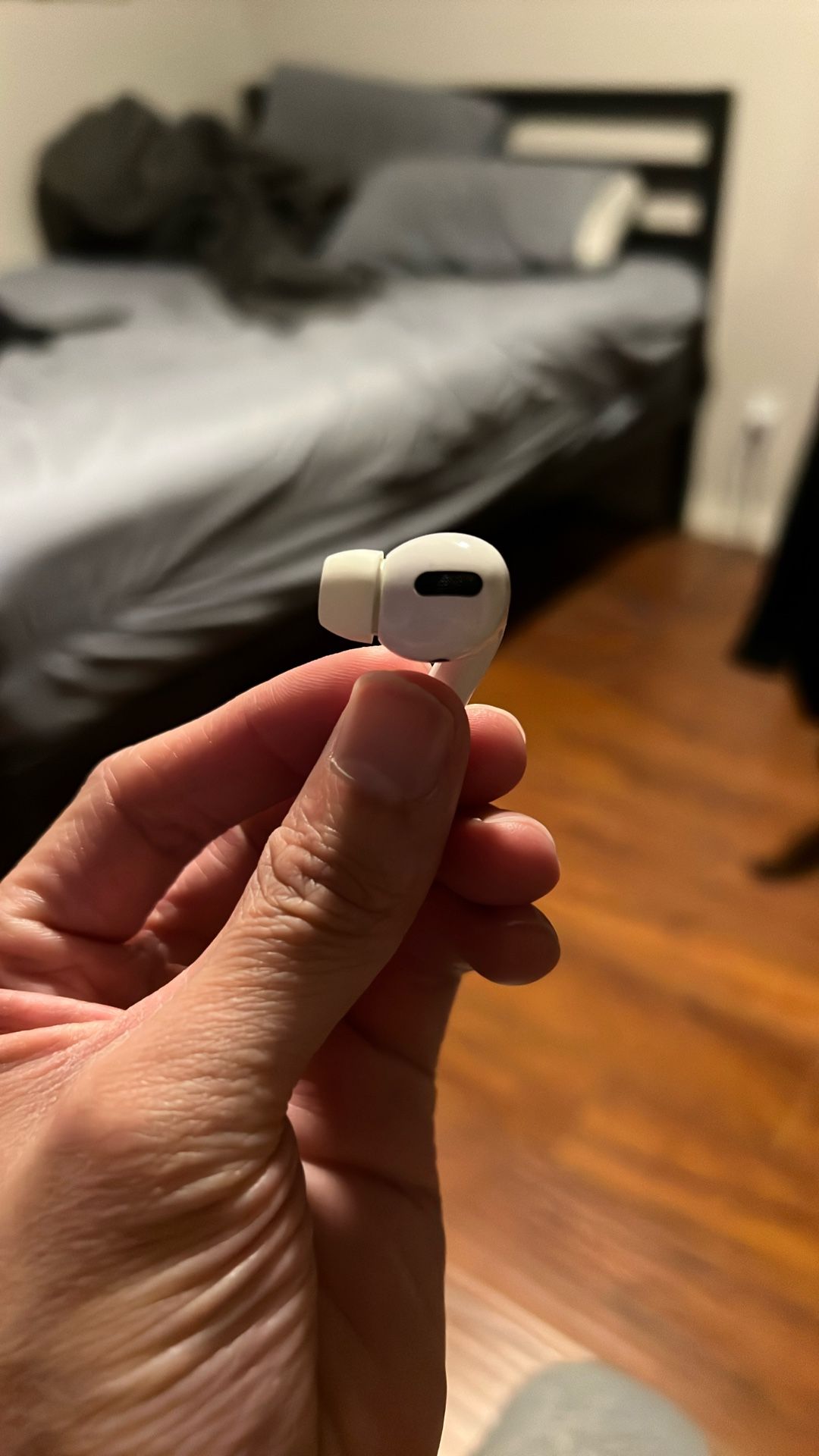 AirPod Pro Gen 1 (Right)