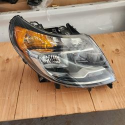 2014-2022 Ram Promaster 1500 Right Headlight
