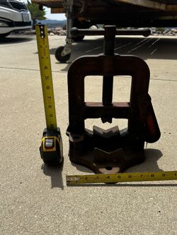 Pipe Vise
