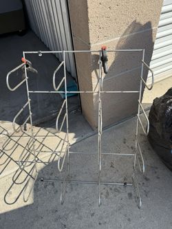 Vinyl wall rack