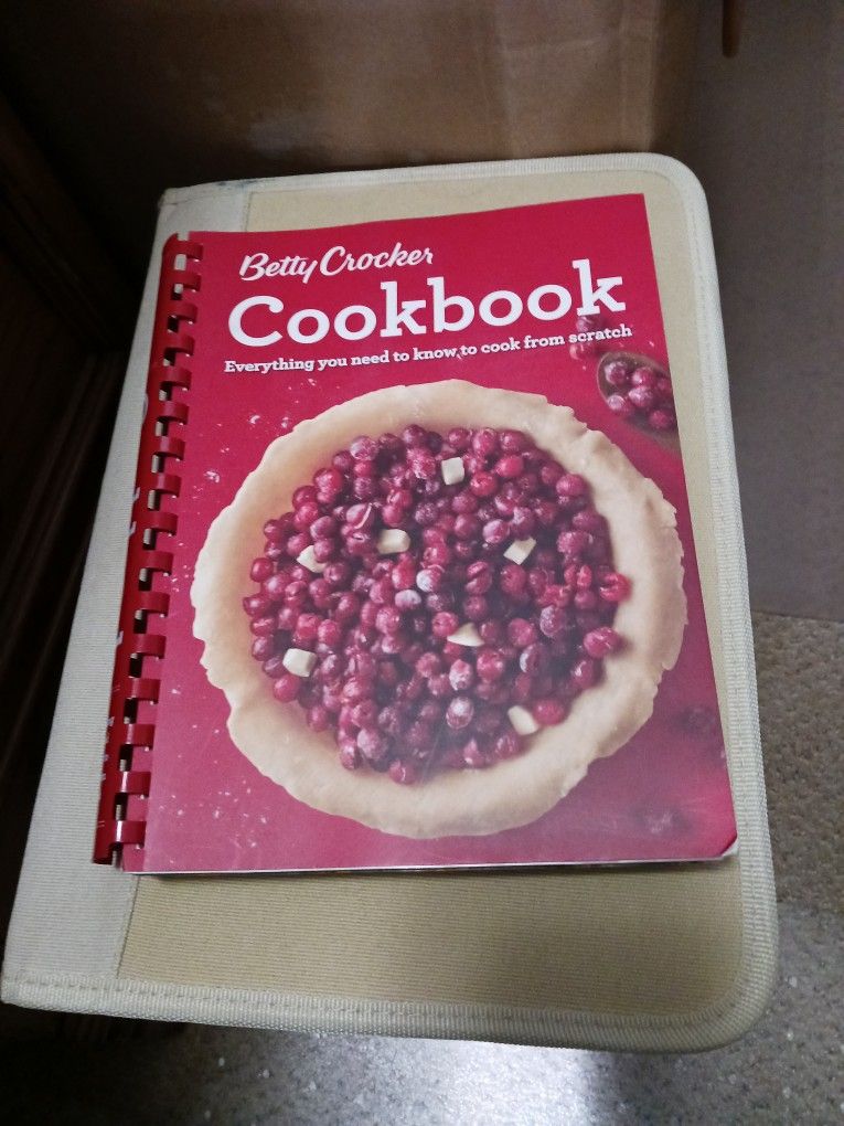 Betty Crocker Cookbook Everything You Need To Know To Cook From Scratch