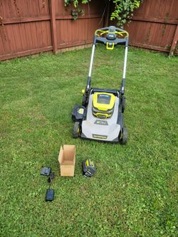 Ryobi 21" Self-propelled 40v Lawn Mower (great condition) with 6ah battery