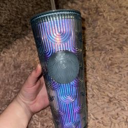Scalloped Iridescent Starbucks Cup
