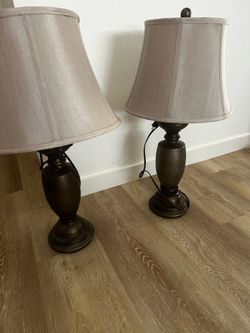 The Ashley Furniture Ruth table lamp