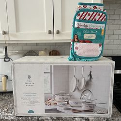 The Pioneer Woman 12 Piece Ceramic Cookware Set 