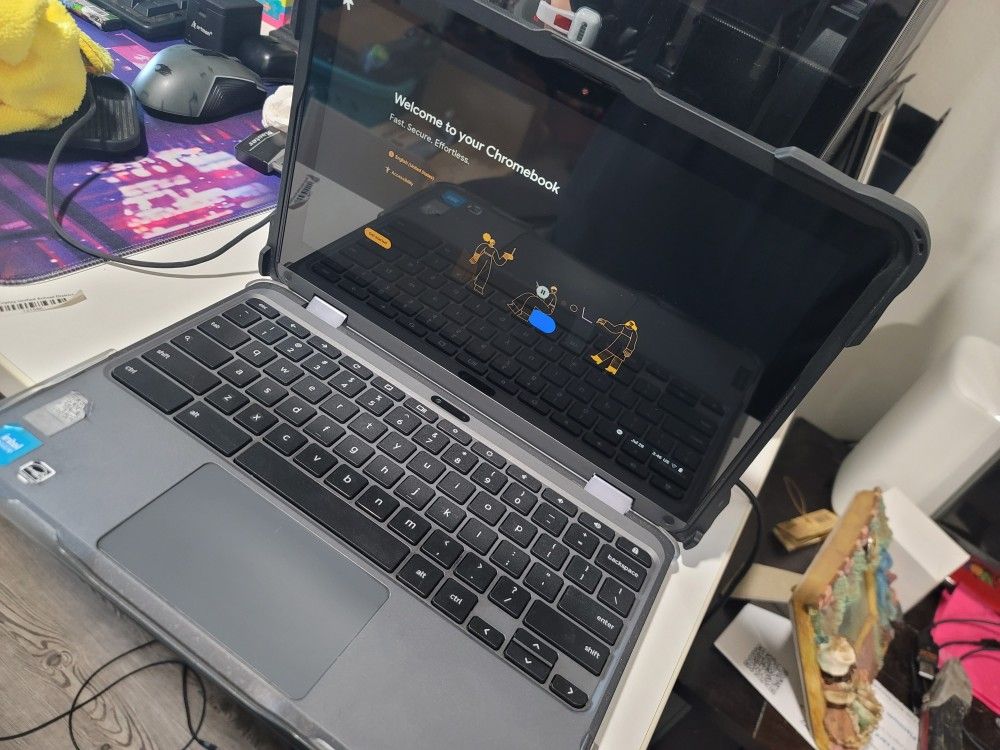 ChromeBook Lap Top Lenovo 500e Gen3