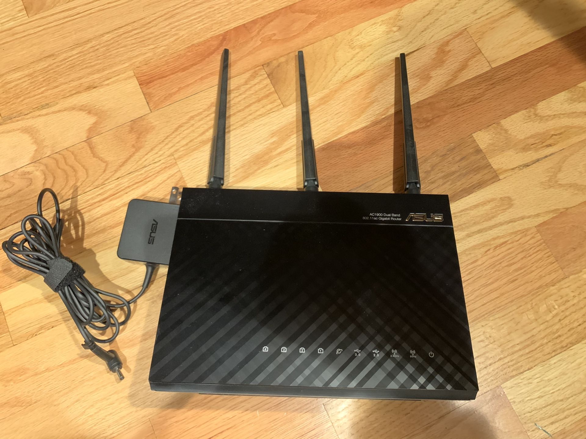 Asus AC1900 Dual Band 802.11ac Gigabit router