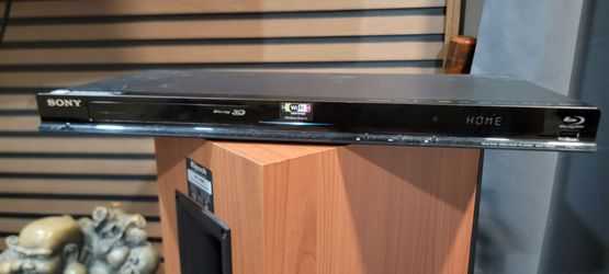 Sony Blu-ray 3D Disc Player with Wi-Fi
