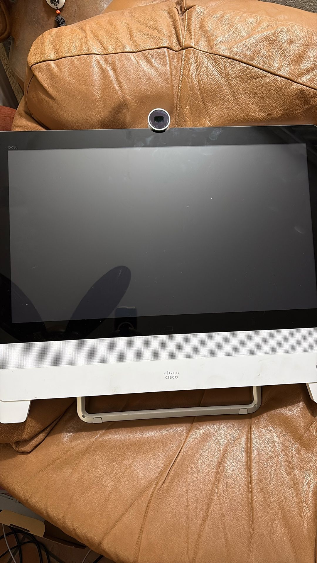 Cisco DX80 Telepresence And Monitor