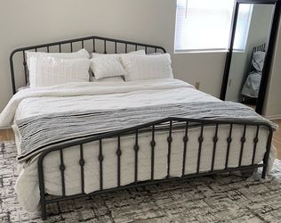 King size bed