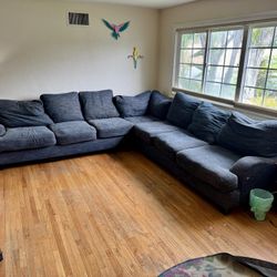 Free Sectional Couch - Tustin