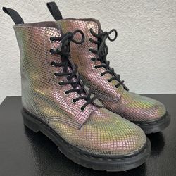 Dr Marten Girls Boots 