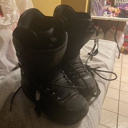 Snow boots 
