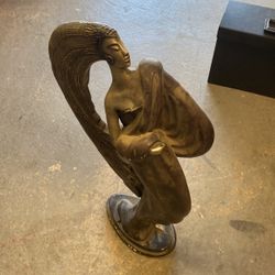 Statue 