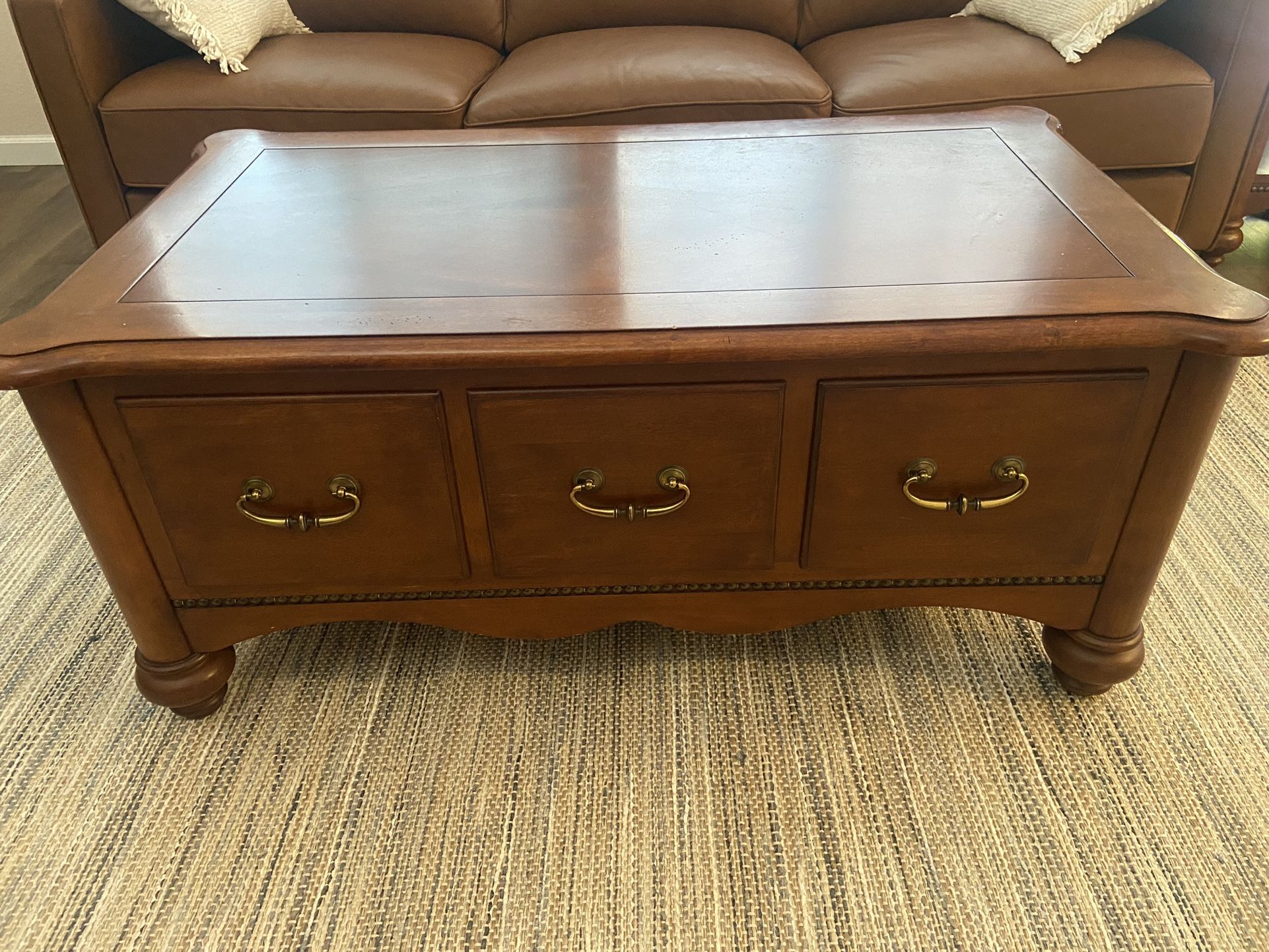 Coffee Table and End Table 