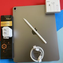 Apple IPad Air 13” (M2 chip / 2024  model) 128GB with Pen, keyboard & Accessories 