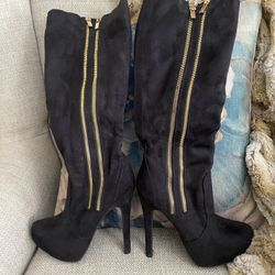 Size 6 Black Boots