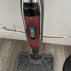 SHARK GENIUS FLOOR STEAMER With No Pads