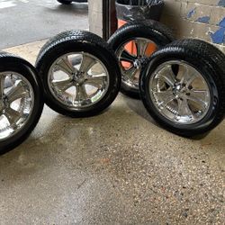 Set of P285/50R20 Tires With 5 Lug Rims