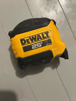DeWalt 25ft Tape Measure DWHT38125