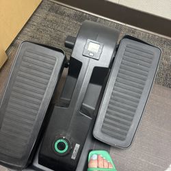 Cubii Under Desk Elliptical 