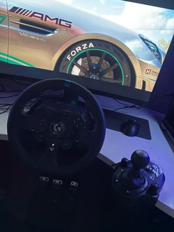 G923 with Pedals + Gear shifter