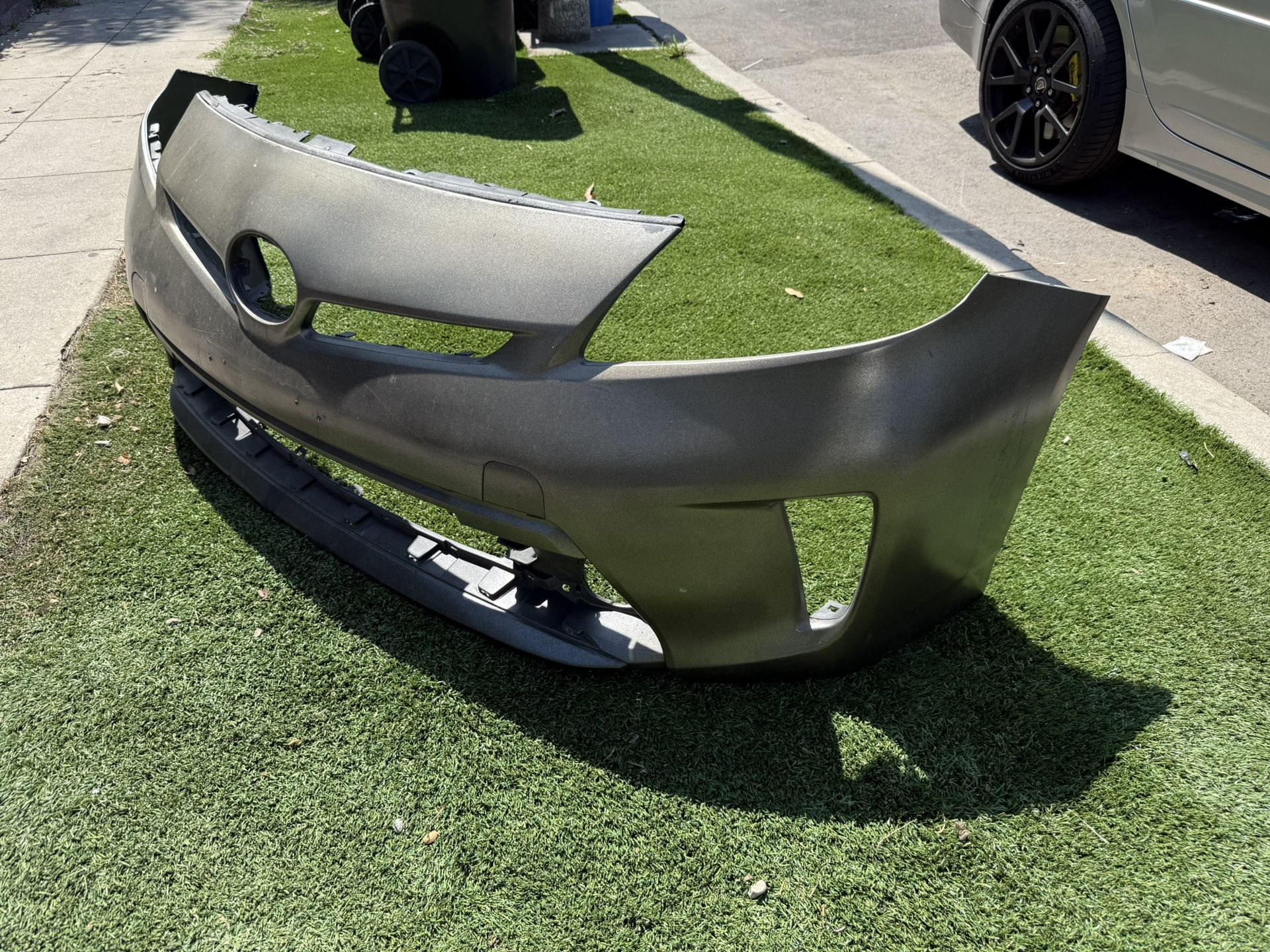 Prius bumper