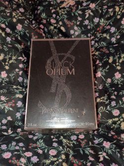 Black Opium Yves Saint Laurent