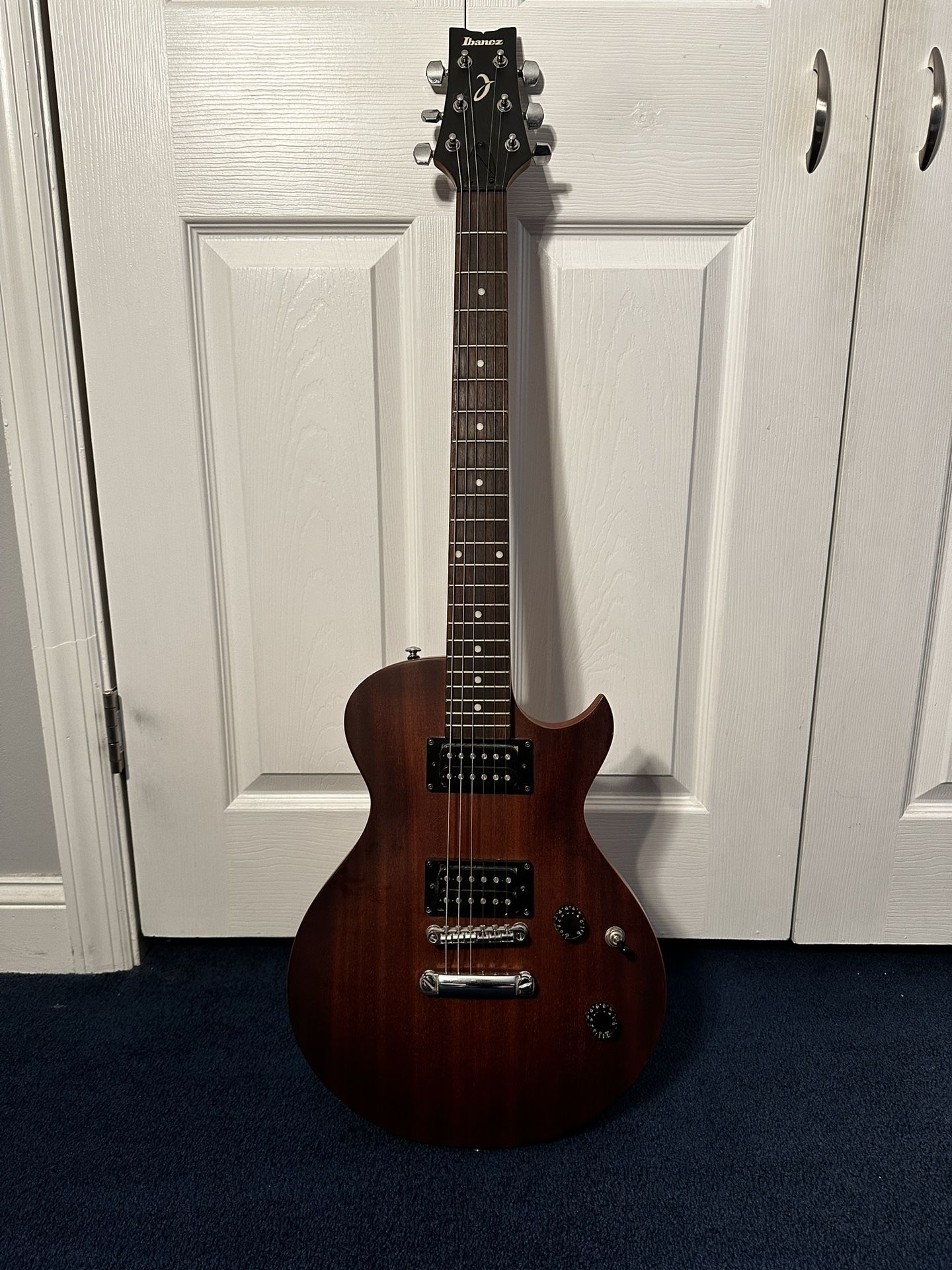 Electric Guitar Ibanez ART90
