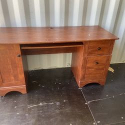 Free computer desk