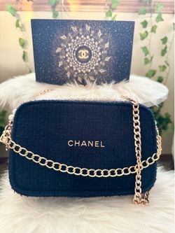 Chanel navy blue clutch