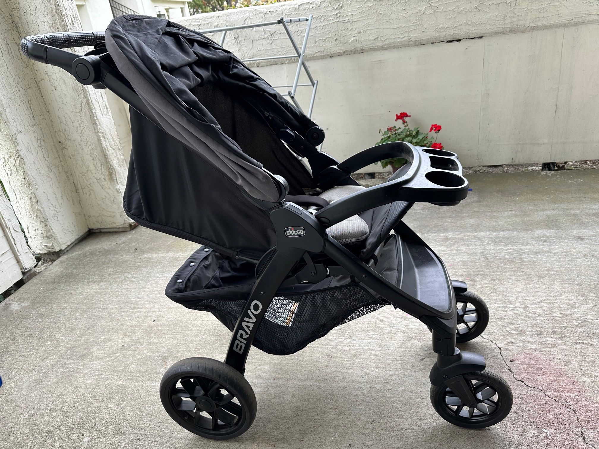 Chicco Bravo LE clear Tex Stroller